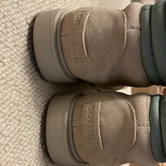 Sorel hiking/fall/winter boots, Size 8, NWOT, beige & sage - Picture 3 of 5